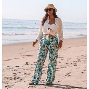 Beach Riot Beach Pants Floral Blue Lagoon size XL